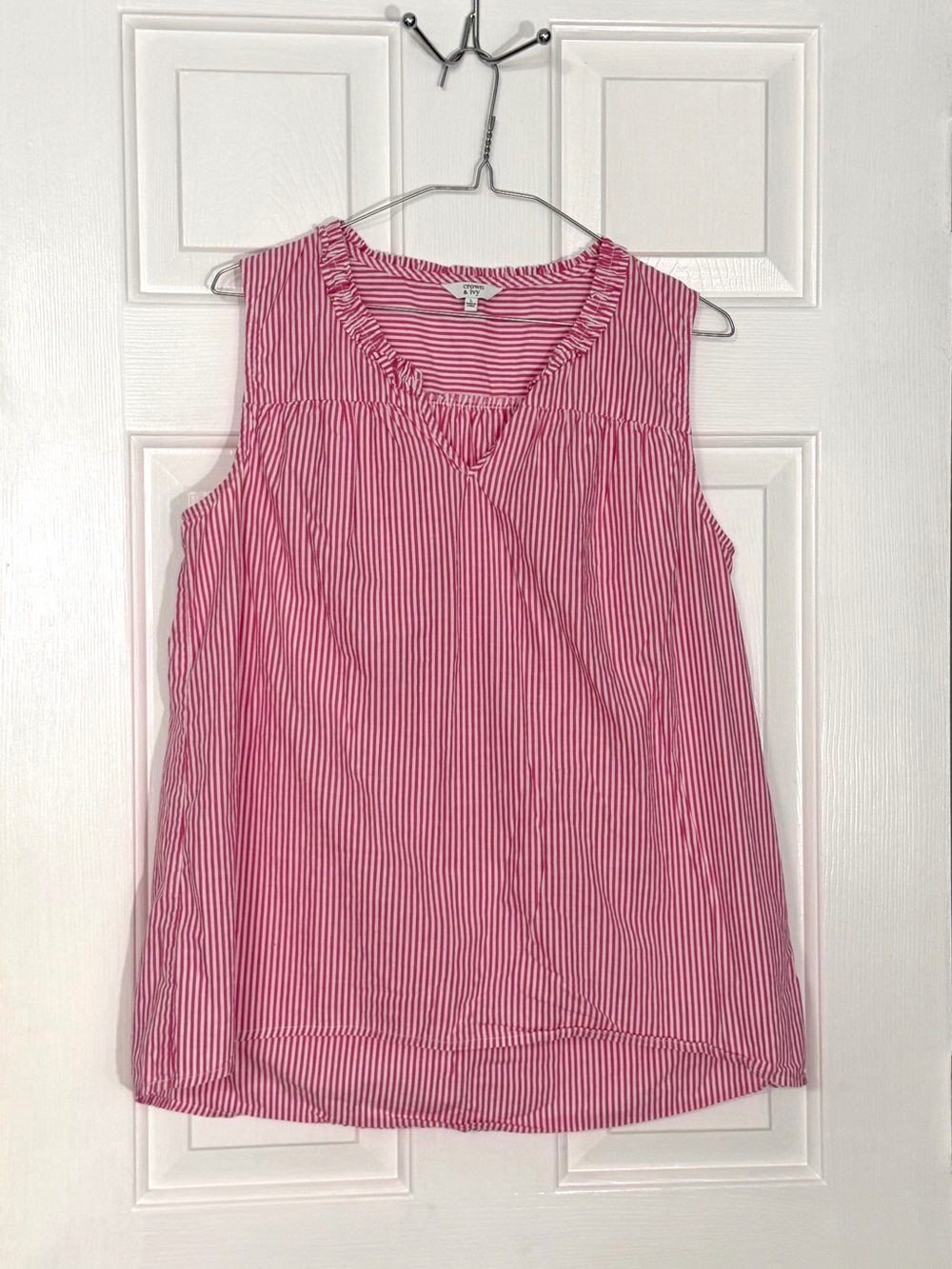 Crown & Ivy pink and white stripe sleeveless top 100% Cotton Large